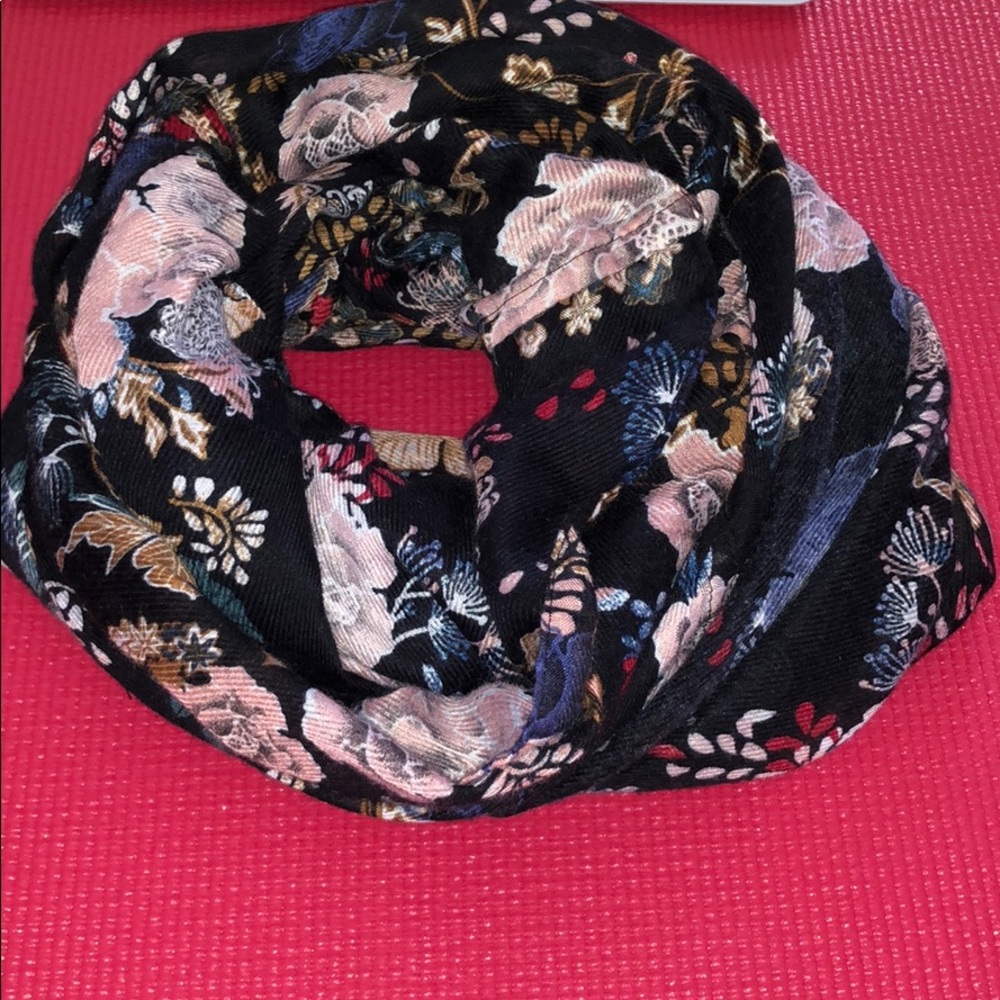 H&M scarf